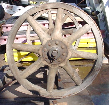 cart wagon wheel2.JPG