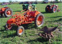 Weird Tractor.JPG